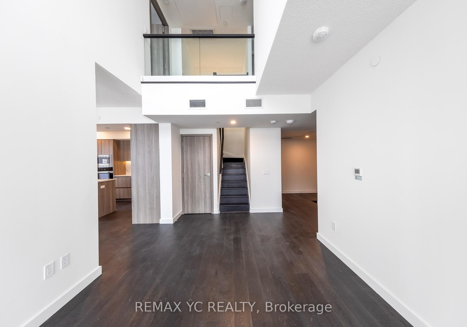 1-concord-city-place-way-toronto-ontario-c12883702