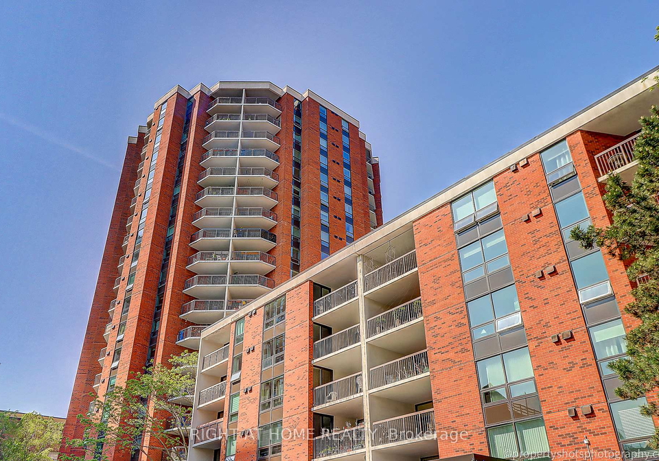 77-maitland-place-toronto-ontario-c12883730