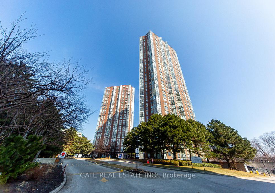 7-concorde-place-north-york-ontario-c12883828