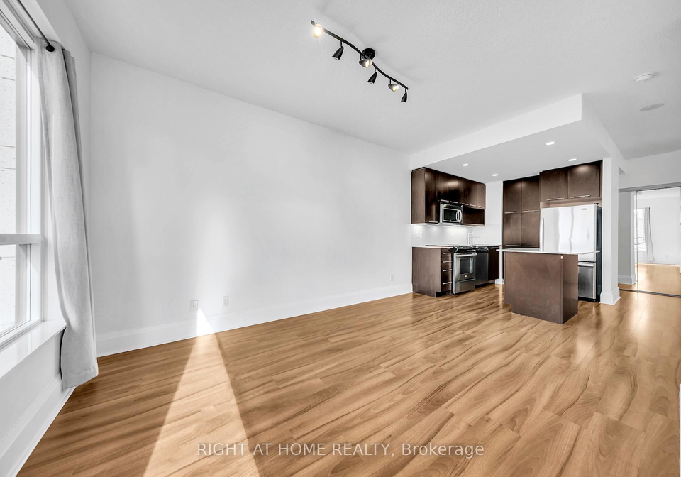 100-harrison-garden-boulevard-north-york-ontario-c12884012