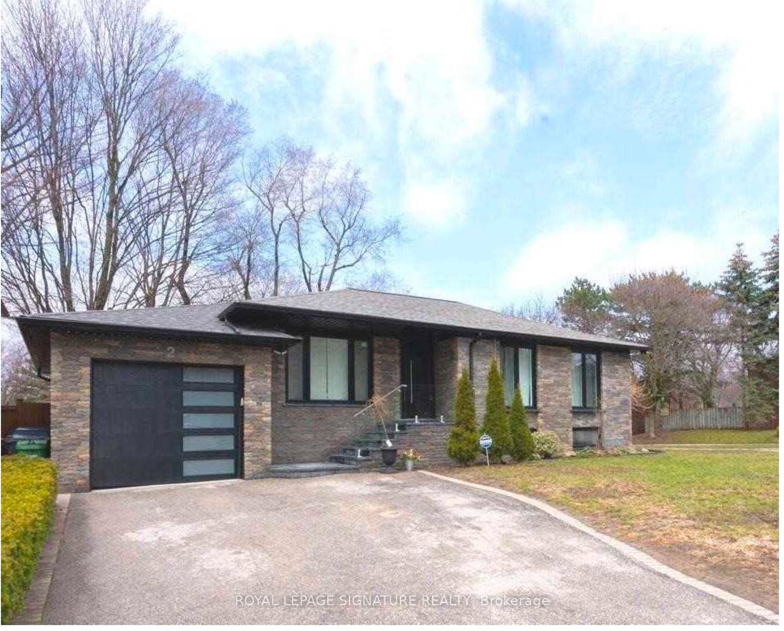 2-groveland-crescent-north-york-ontario-c12884016