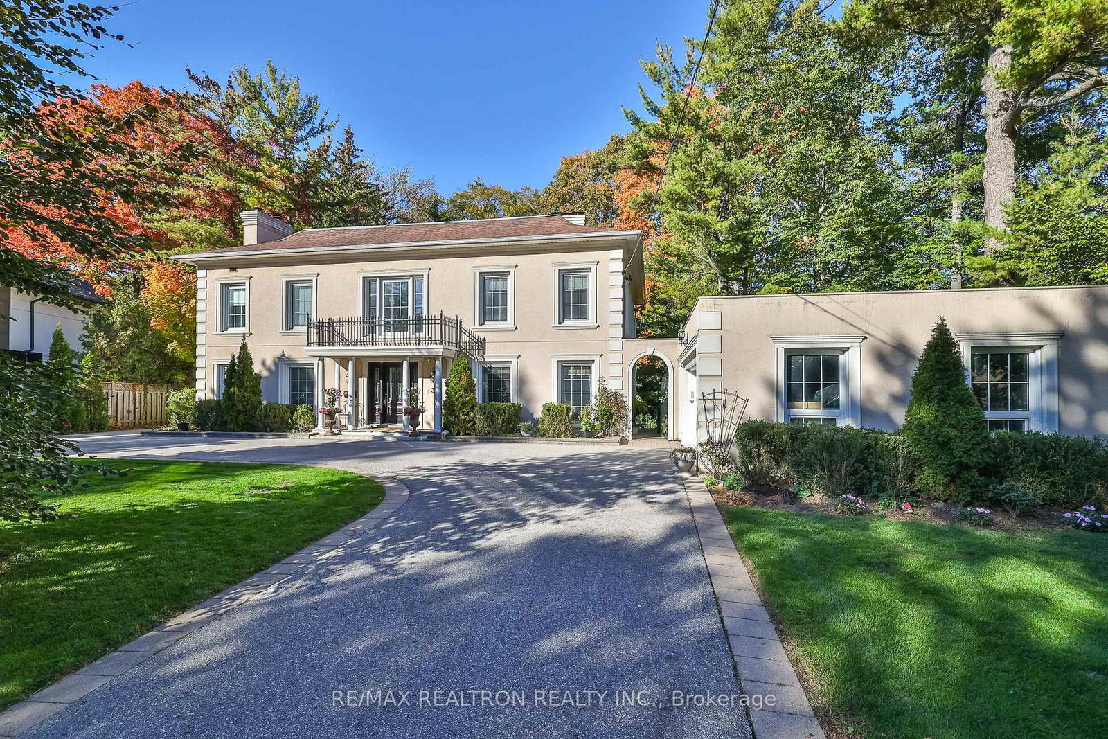 38-saintfield-avenue-e-north-york-ontario-c12884140