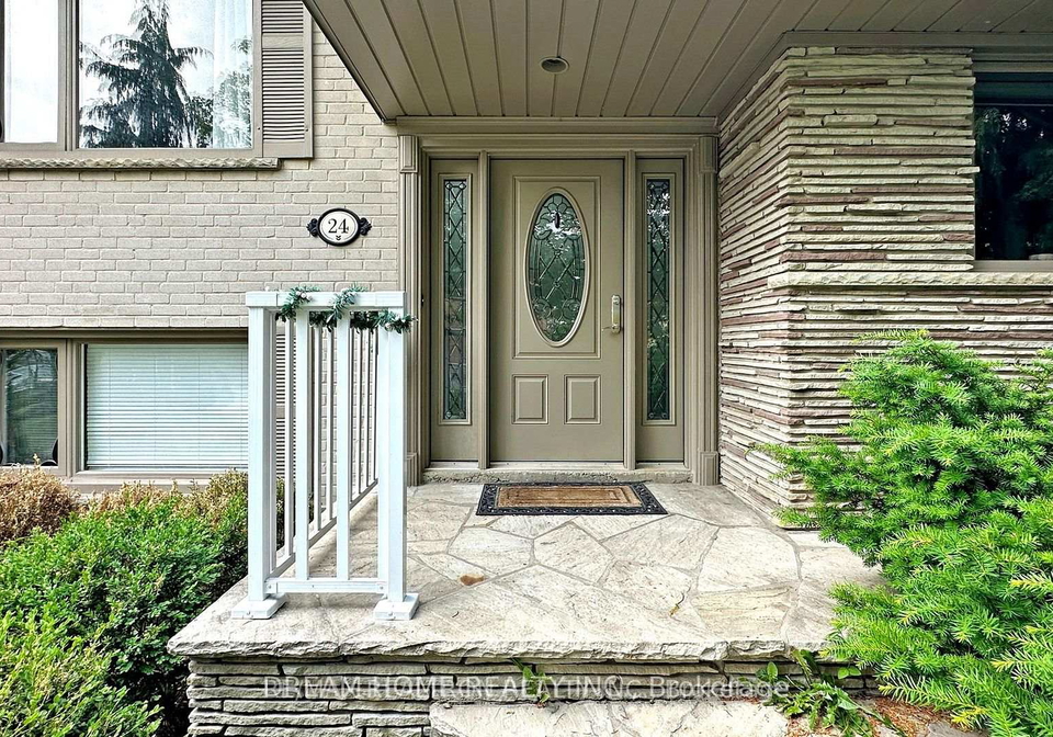 24-morewood-crescent-north-york-ontario-c12884252