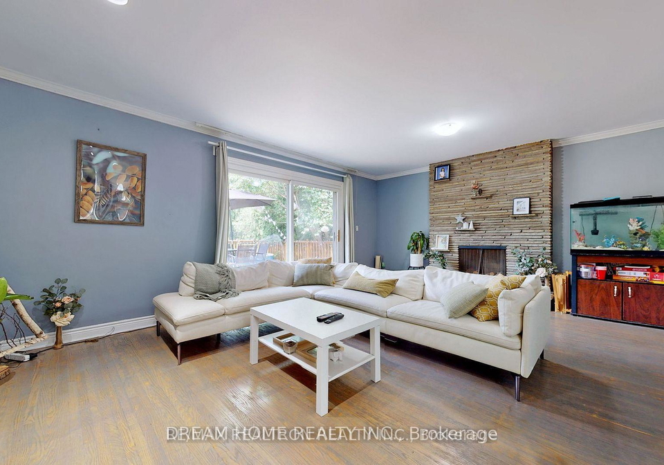 24-morewood-crescent-north-york-ontario-c12884252