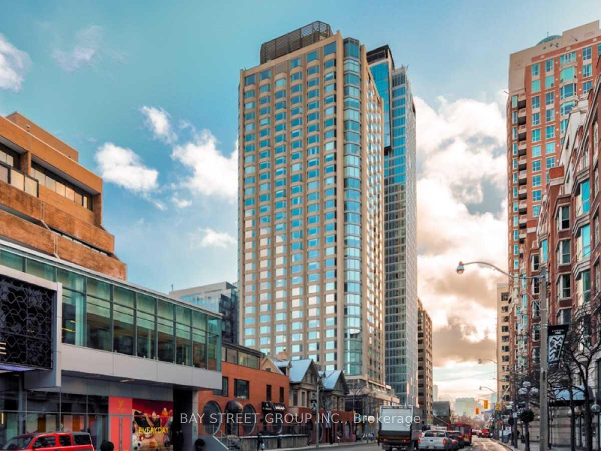 155-yorkville-avenue-toronto-ontario-c12884334