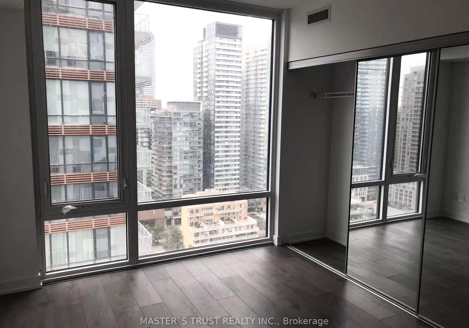 501-yonge-street-toronto-ontario-c12884452
