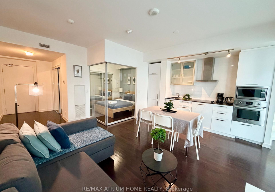 14-york-street-toronto-ontario-c12884542