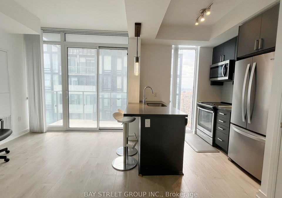 50-wellesley-street-e-toronto-ontario-c12884604