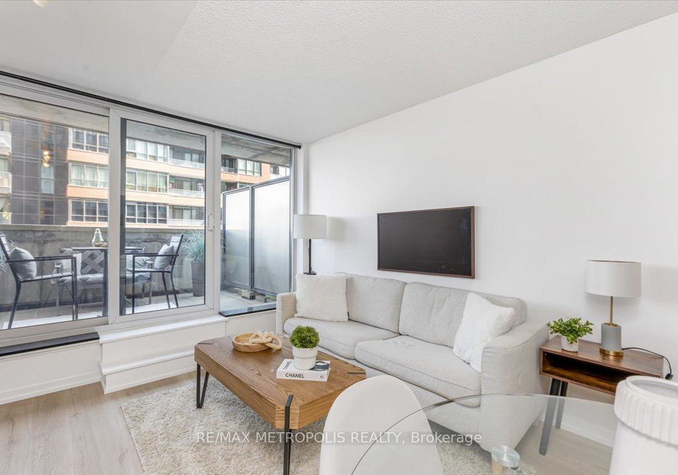 36-lisgar-street-toronto-ontario-c12884762