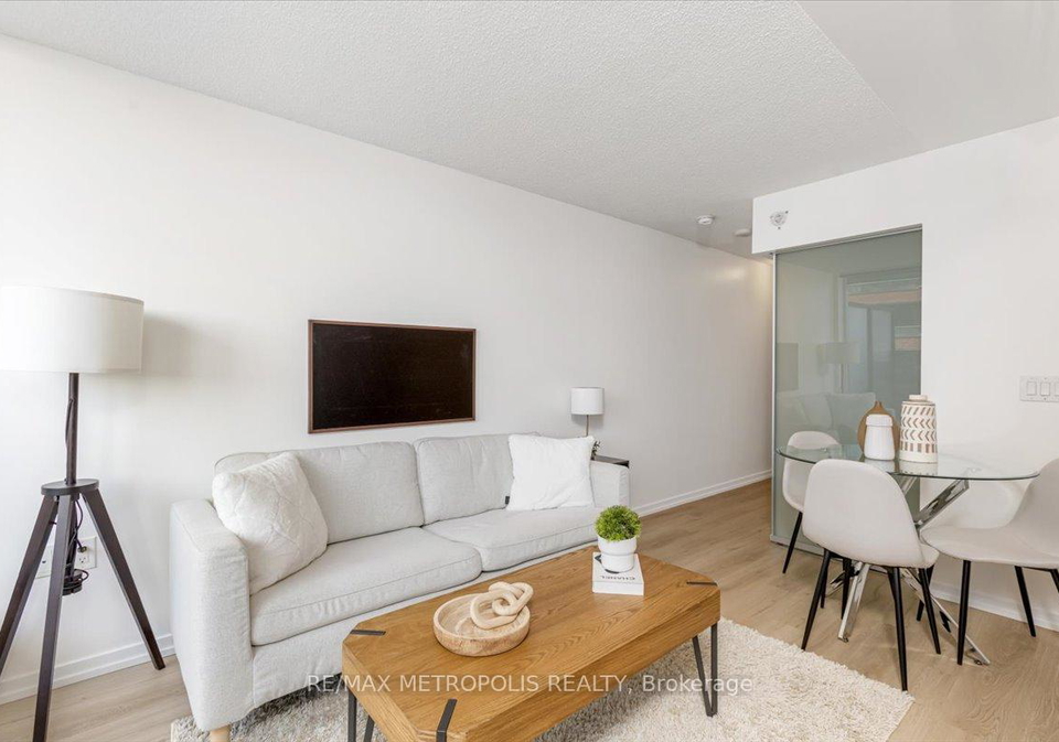 36-lisgar-street-toronto-ontario-c12884762