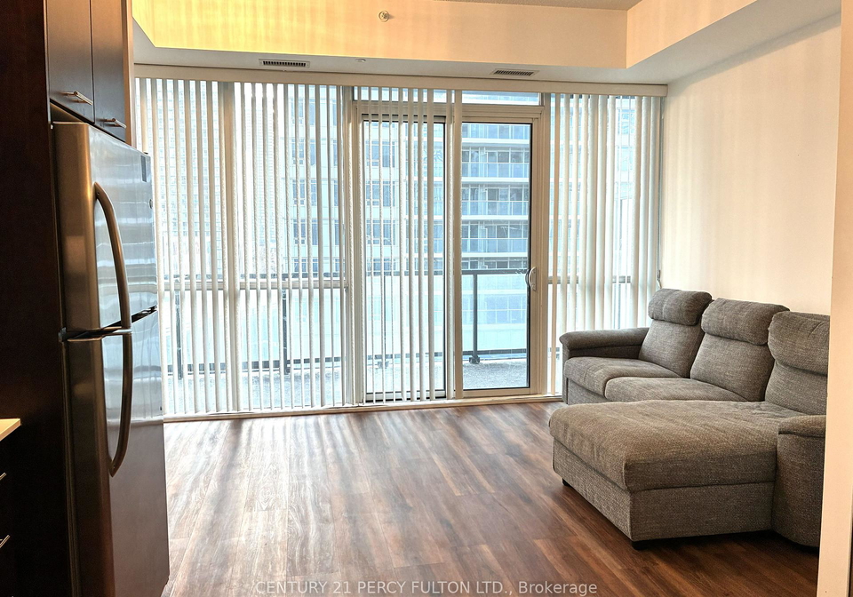 20-bruyeres-mews-toronto-ontario-c12884848
