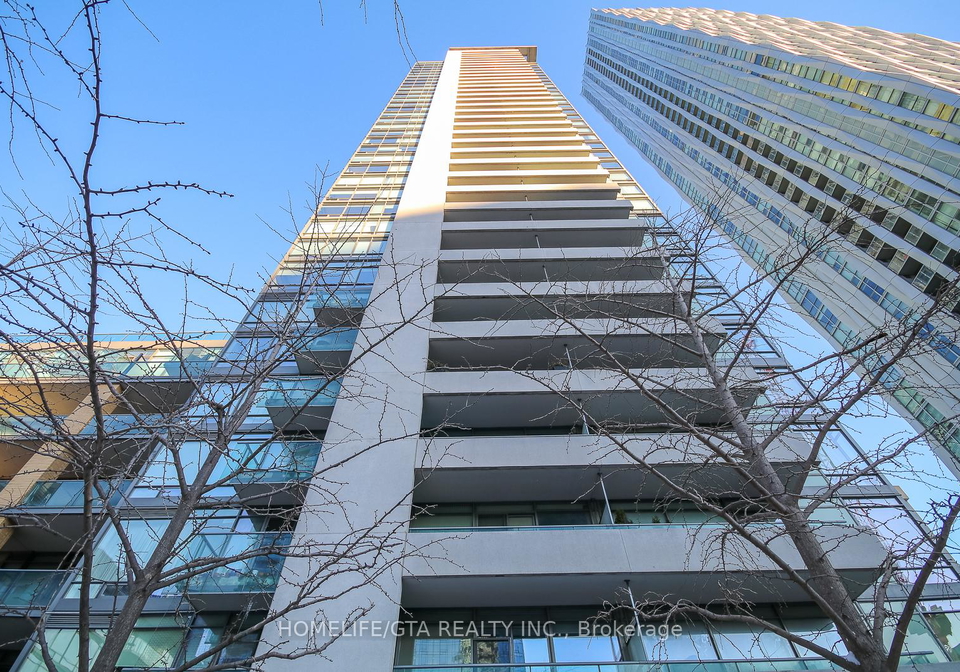 18-yorkville-avenue-toronto-ontario-c12885292