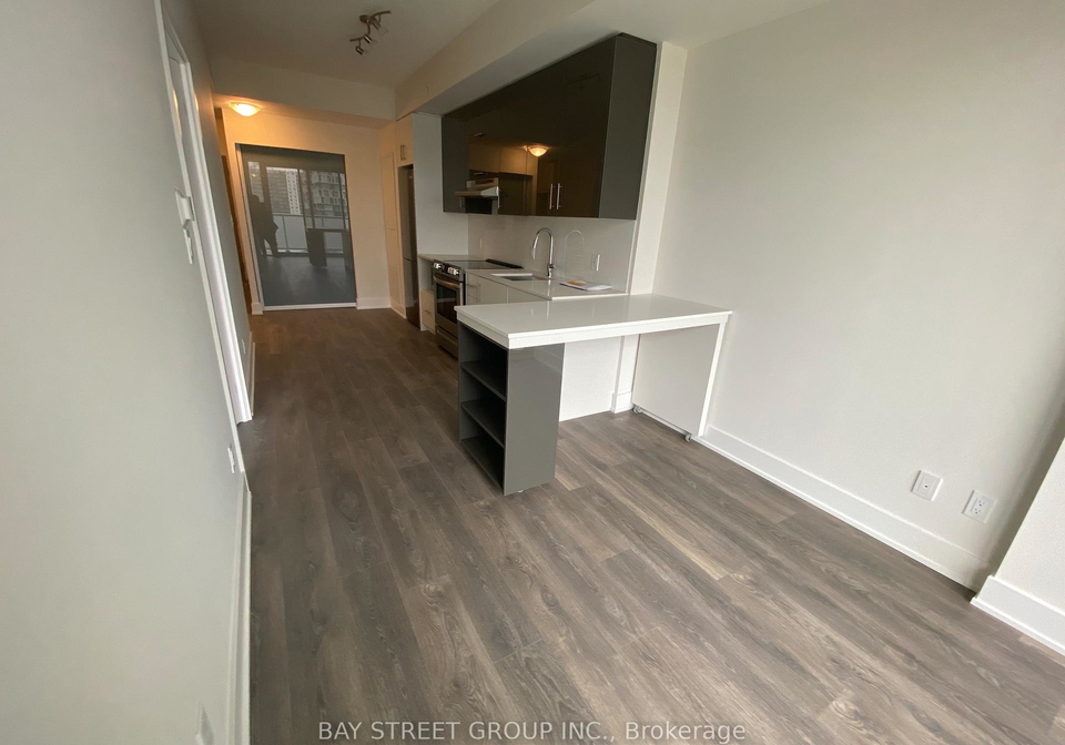 188-fairview-mall-drive-north-york-ontario-c12885322