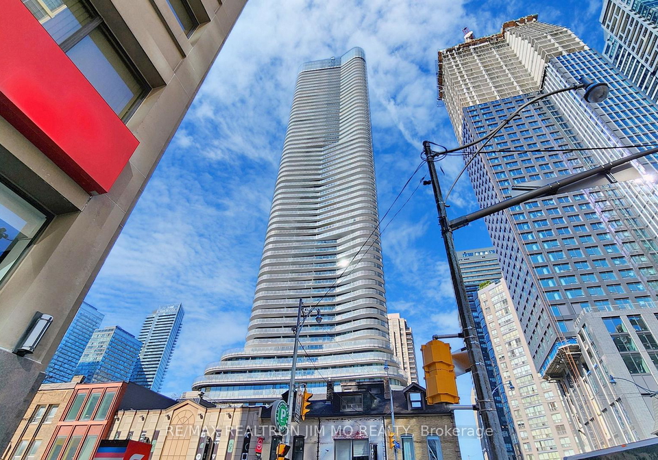 11-wellesley-street-w-toronto-ontario-c12885418