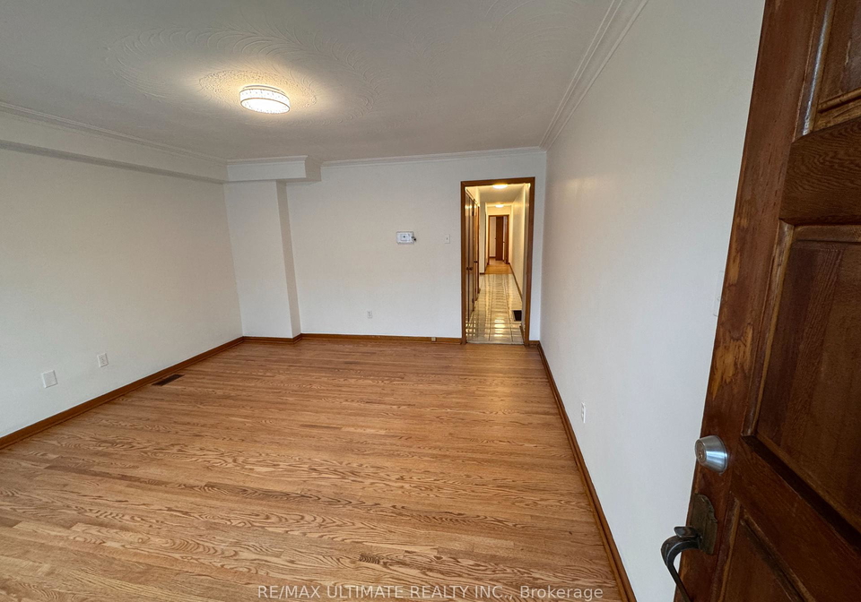 182-st-clarens-avenue-toronto-ontario-c12885654