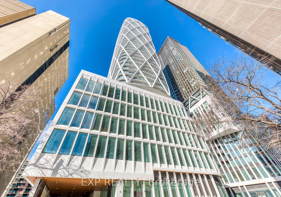230-simcoe-street-toronto-ontario-c12885738