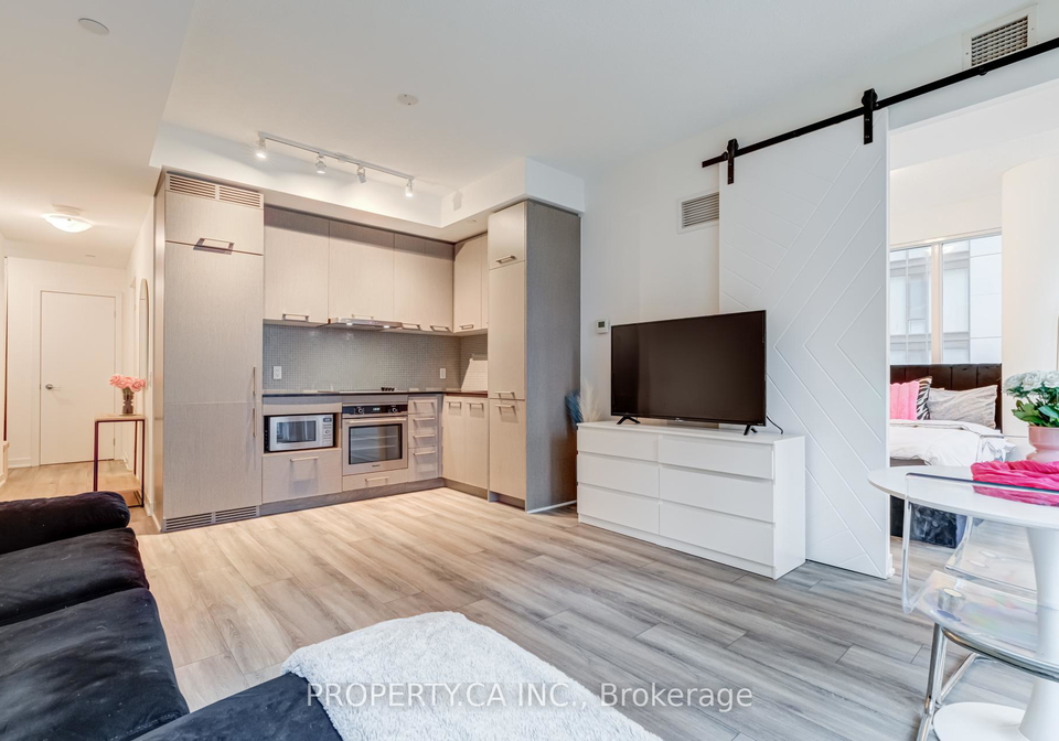 87-peter-street-toronto-ontario-c12885902
