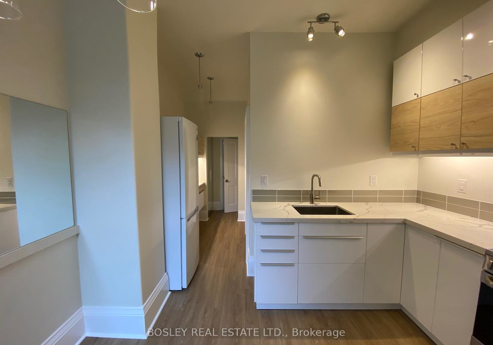 988-queen-street-w-toronto-ontario-c12886040