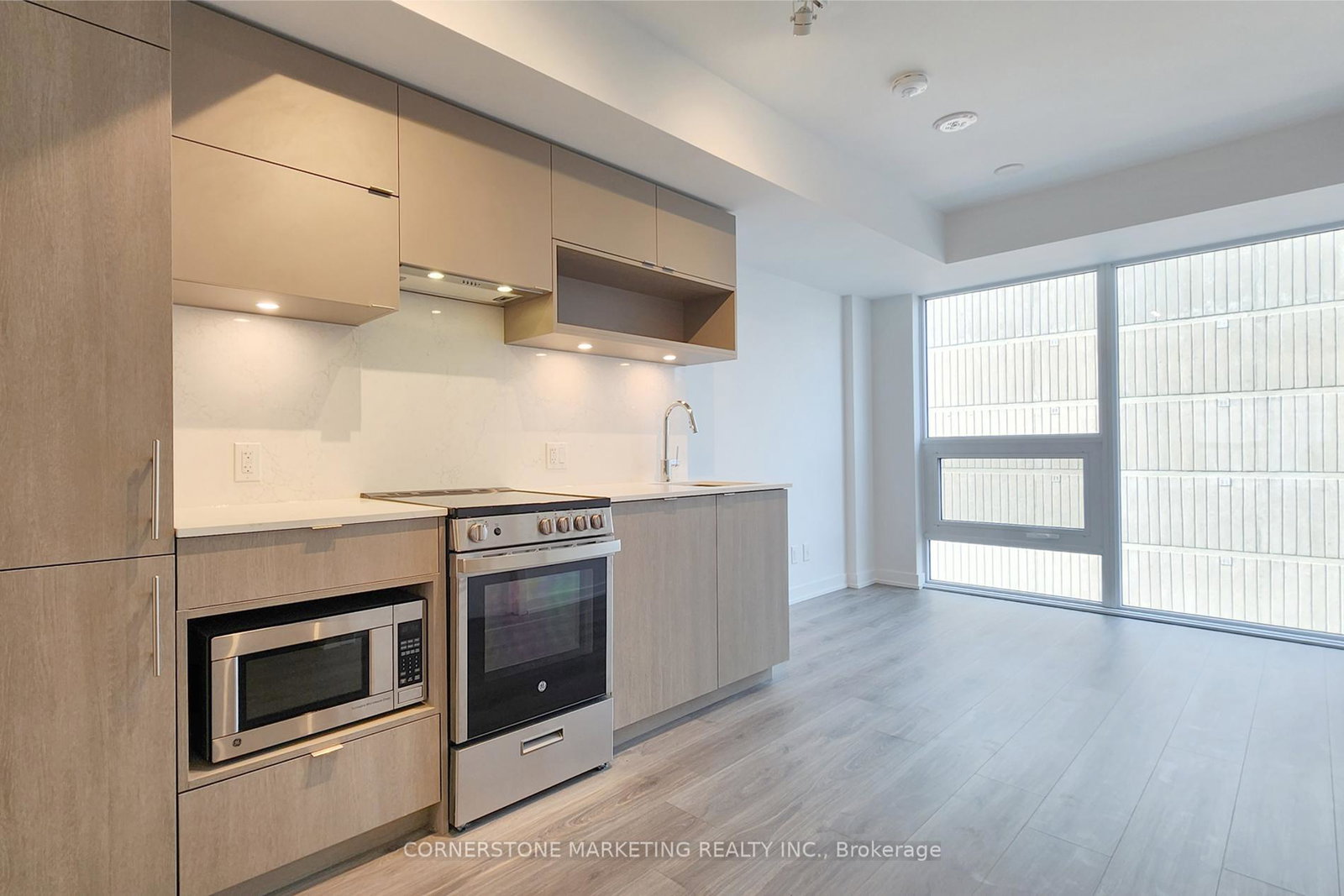 100-queen-street-e-toronto-ontario-c12886092