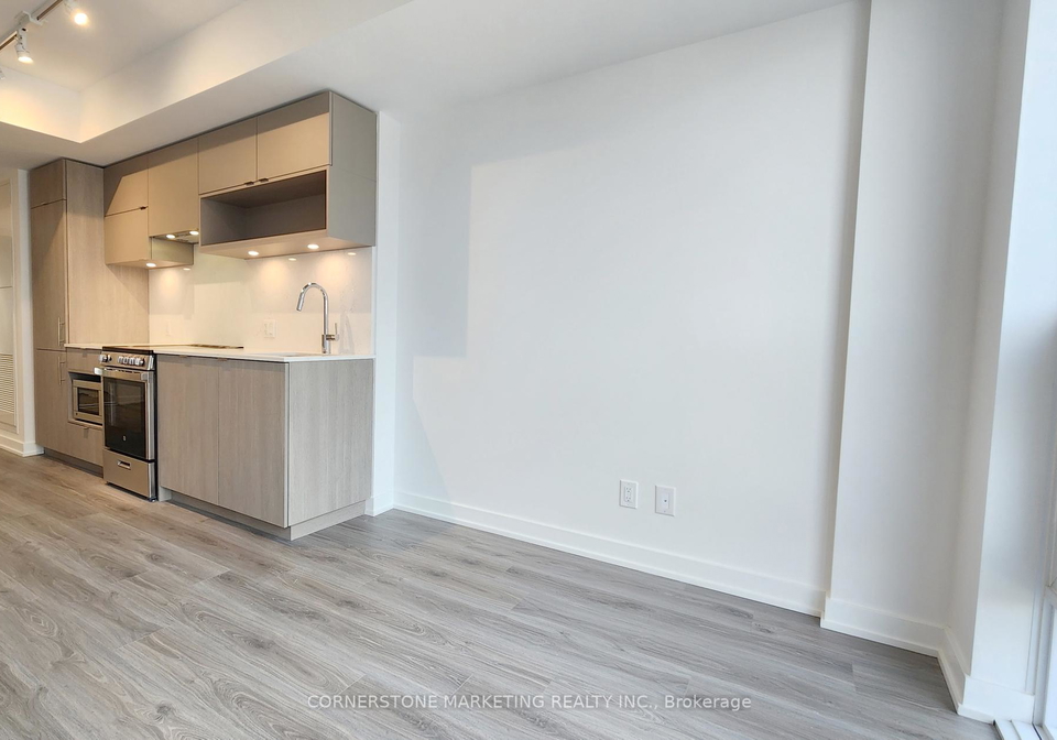 100-queen-street-e-toronto-ontario-c12886092