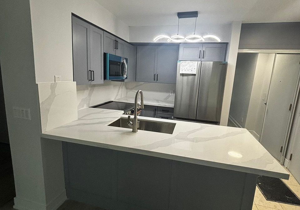 30-grand-trunk-crescent-toronto-ontario-c12886530