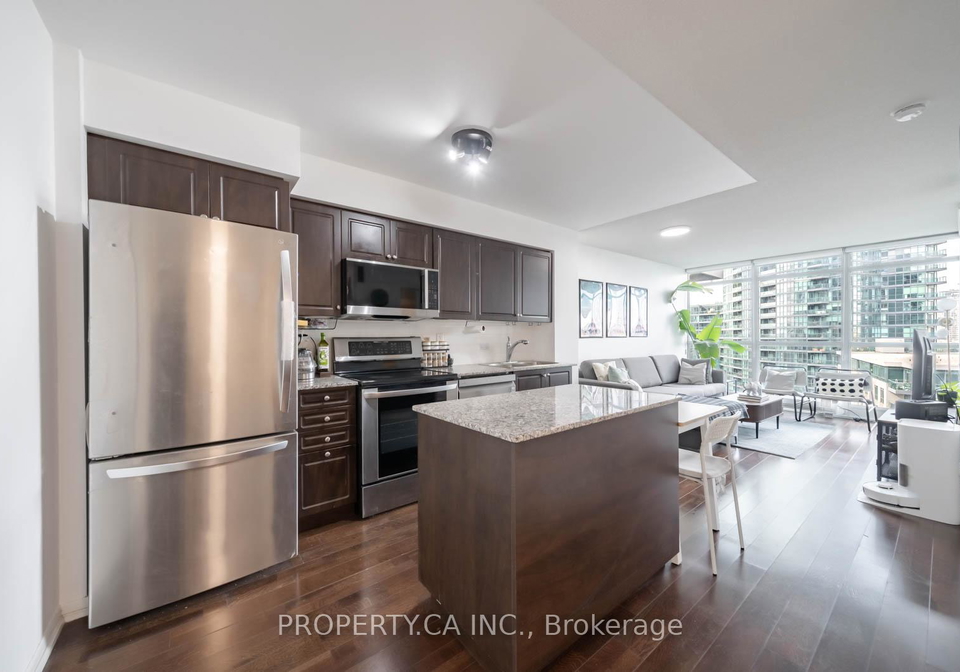 209-fort-york-boulevard-toronto-ontario-c12886748