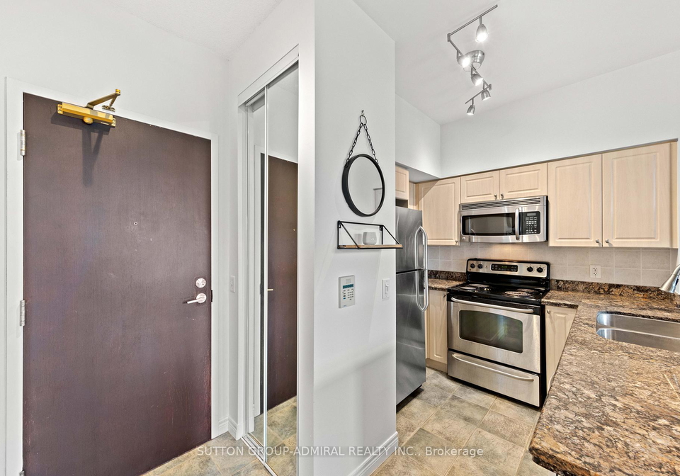 51-lower-simcoe-street-toronto-ontario-c12887228