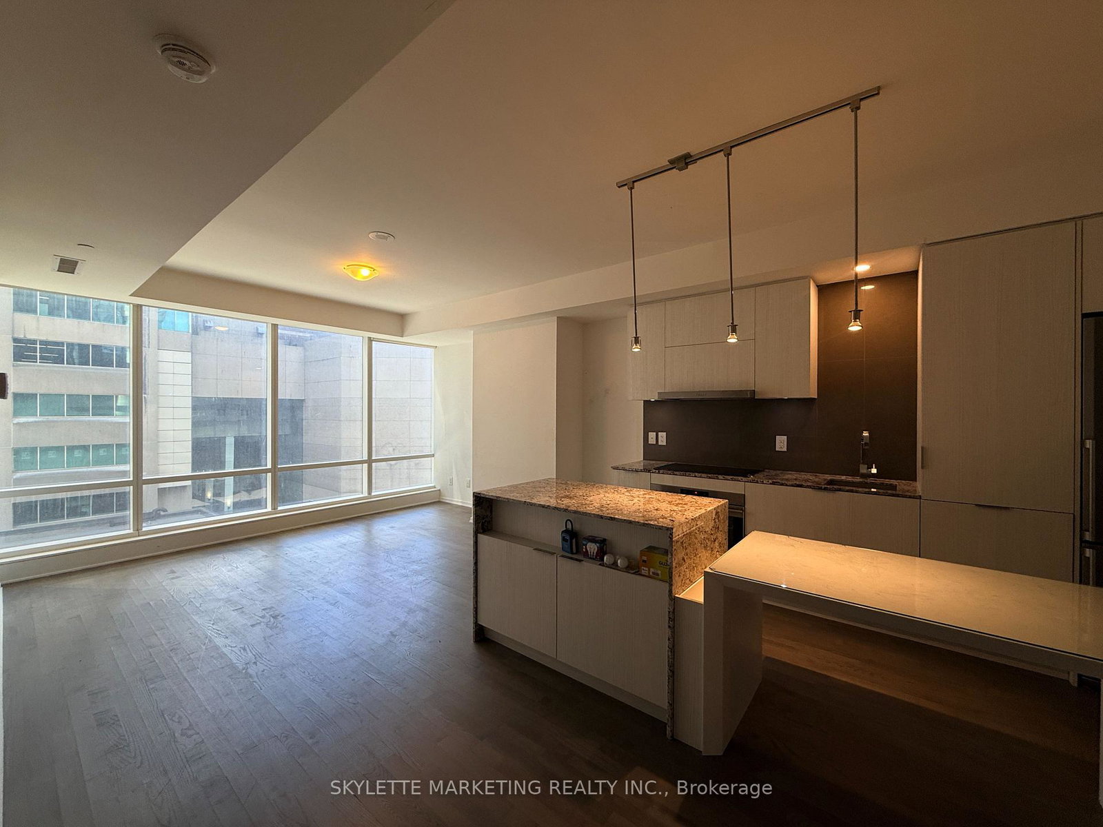 1-bloor-street-e-toronto-ontario-c12887262