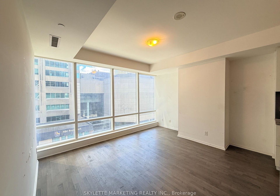 1-bloor-street-e-toronto-ontario-c12887262