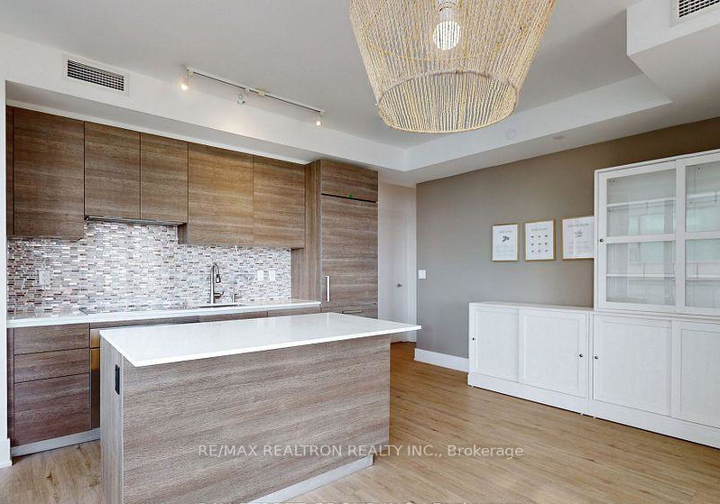 200-bloor-street-w-toronto-ontario-c12887294