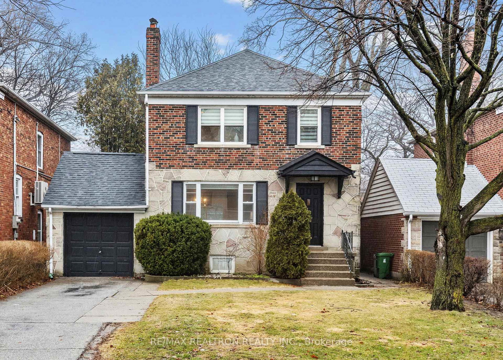38-delhi-avenue-toronto-ontario-c12887612