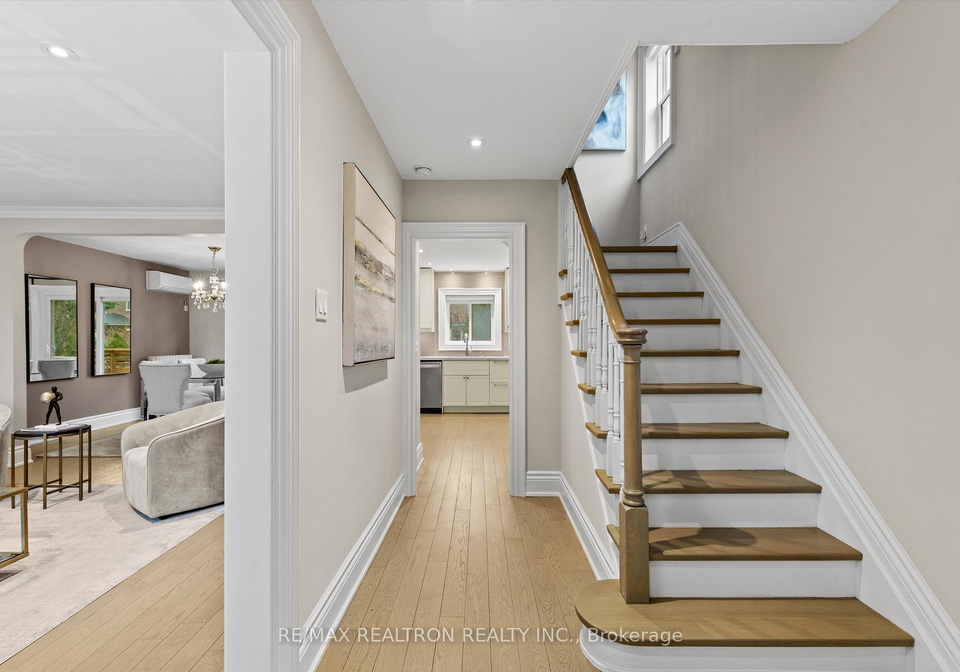 38-delhi-avenue-toronto-ontario-c12887612
