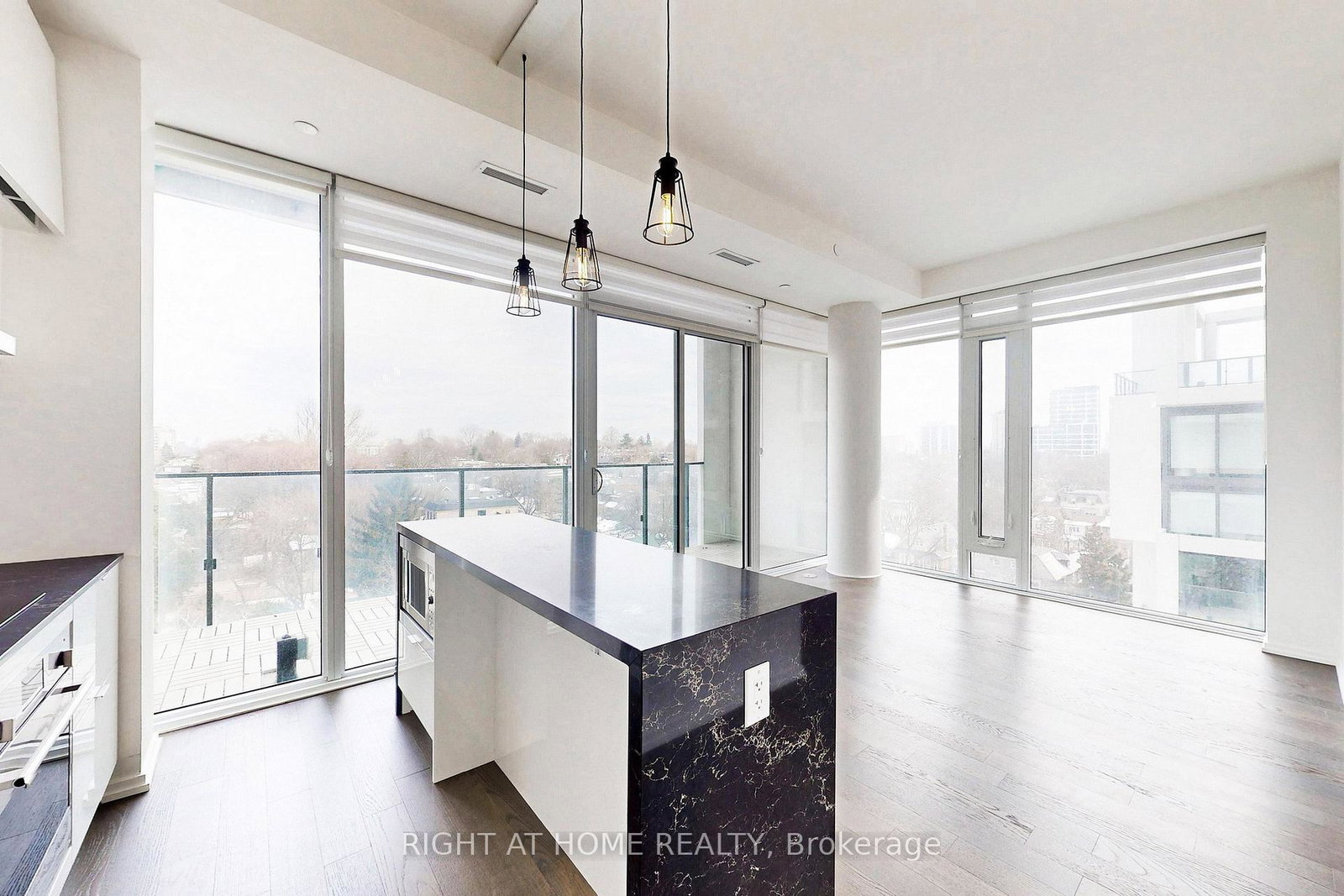 5-soudan-avenue-toronto-ontario-c12887668
