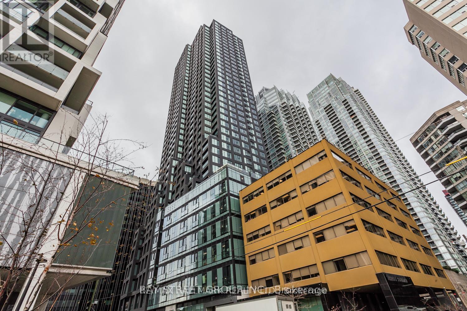20-soudan-avenue-toronto-ontario-c12887726