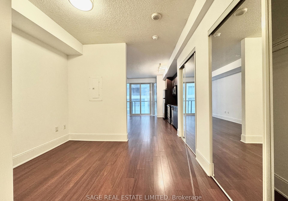 560-front-street-w-toronto-ontario-c12887954