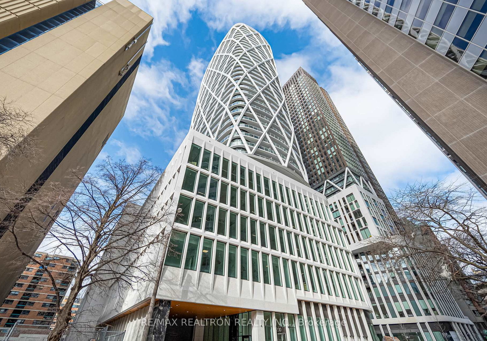 230-simcoe-street-toronto-ontario-c12888066