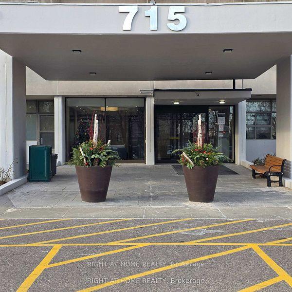 715-don-mills-road-east-york-ontario-c12888324