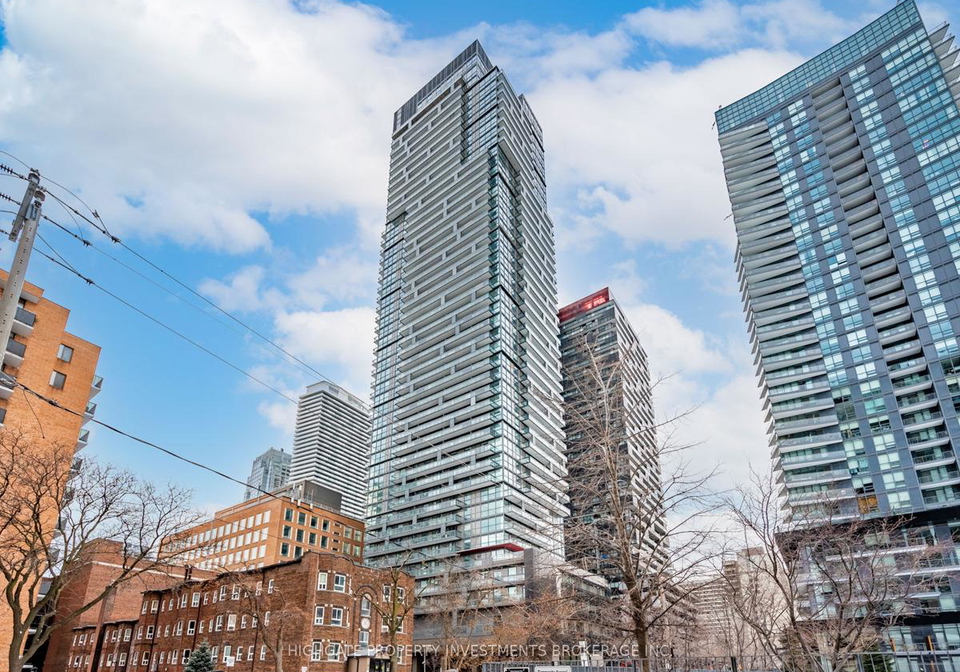 39-roehampton-avenue-toronto-ontario-c12888528
