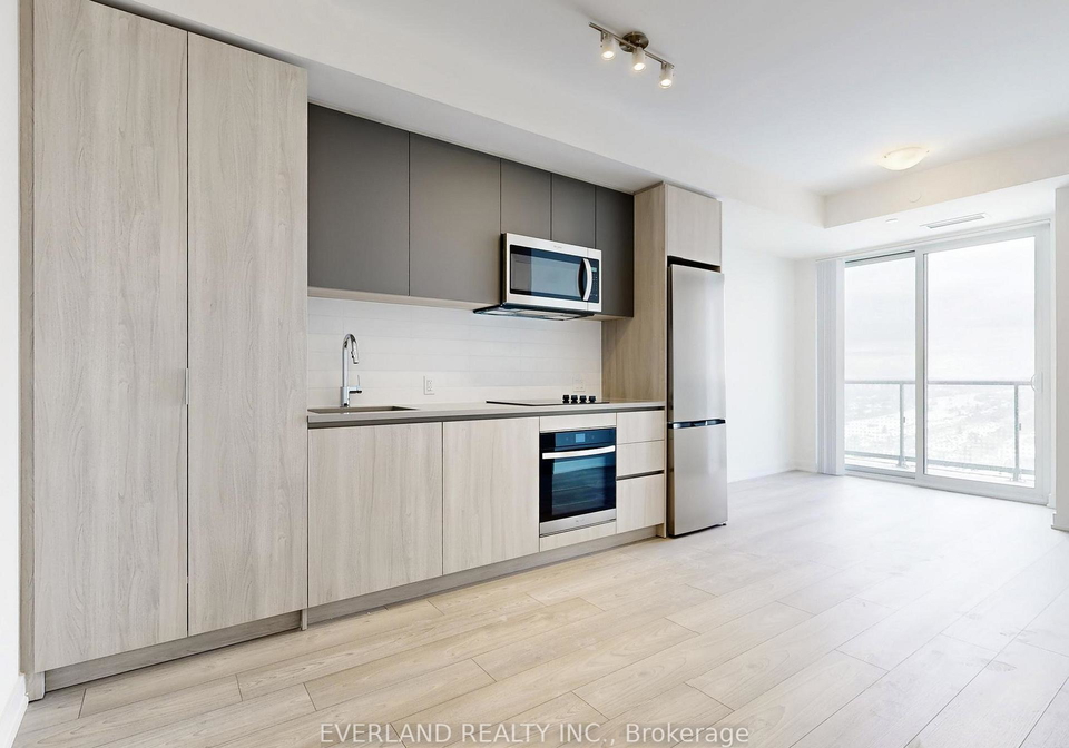 5858-yonge-street-toronto-ontario-c12888762