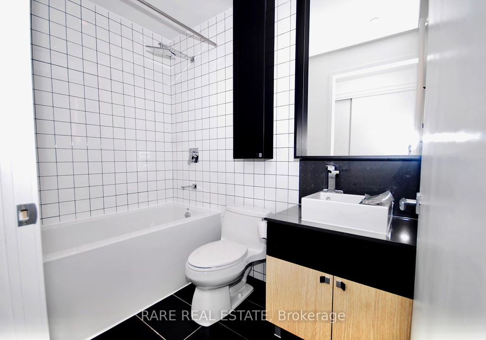 783-bathurst-street-toronto-ontario-c12888846