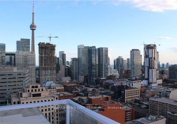 210-simcoe-street-toronto-ontario-c12888940