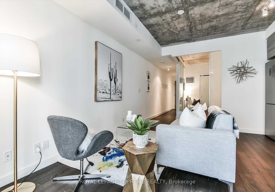 111-bathurst-street-toronto-ontario-c12889188
