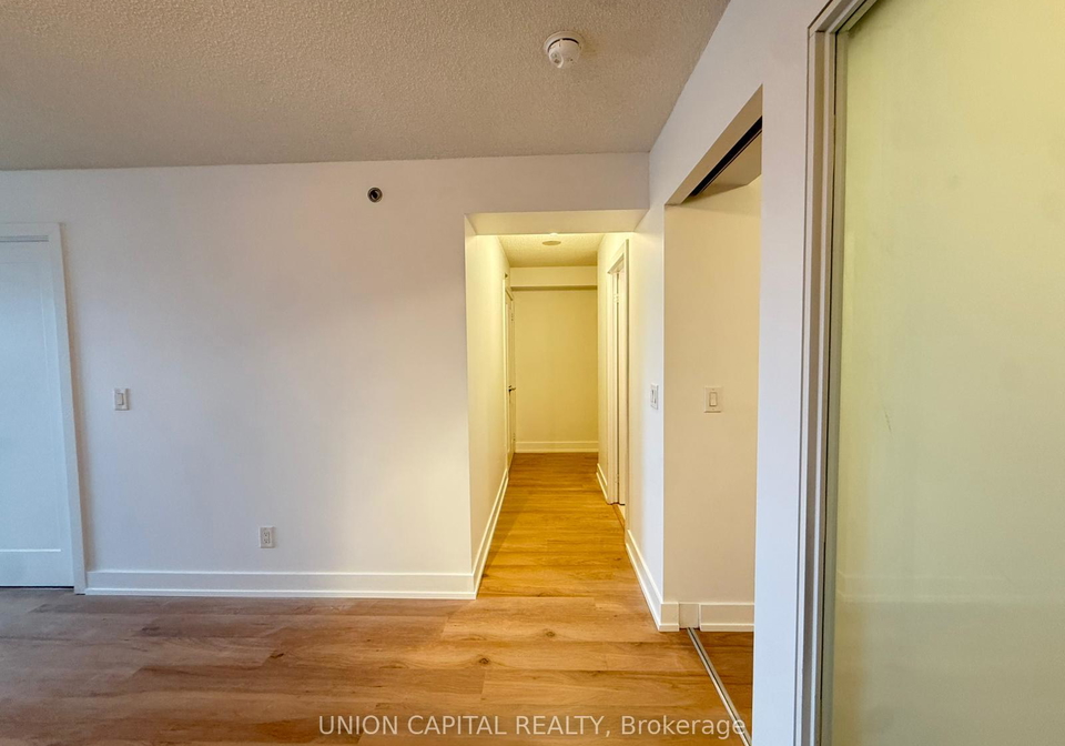 318-richmond-street-w-toronto-ontario-c12889346