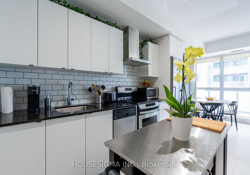 51-east-liberty-street-toronto-ontario-c12889356