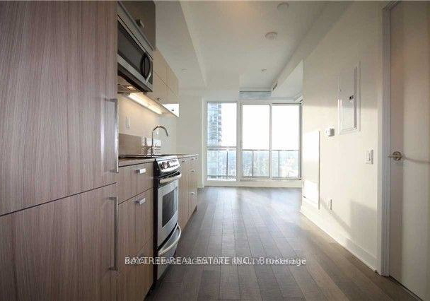 290-adelaide-street-w-toronto-ontario-c12889506