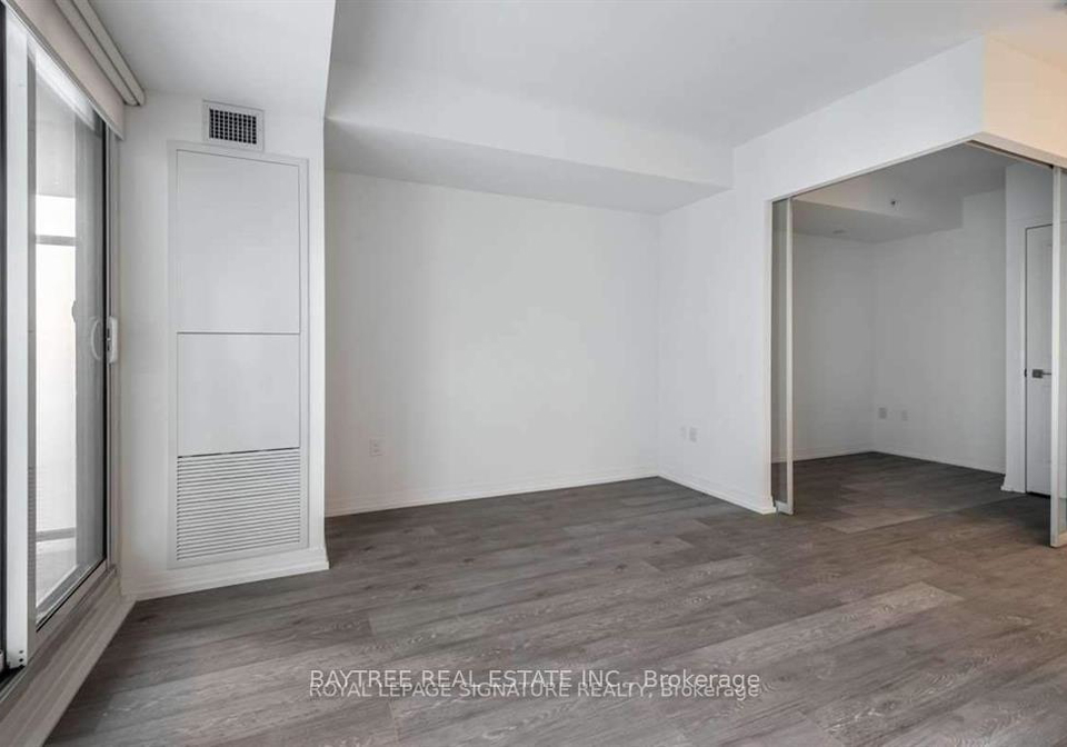 251-jarvis-street-toronto-ontario-c12889532