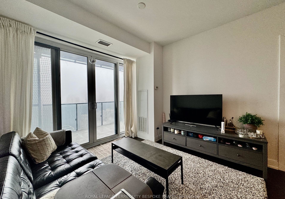 7-grenville-street-toronto-ontario-c12889564