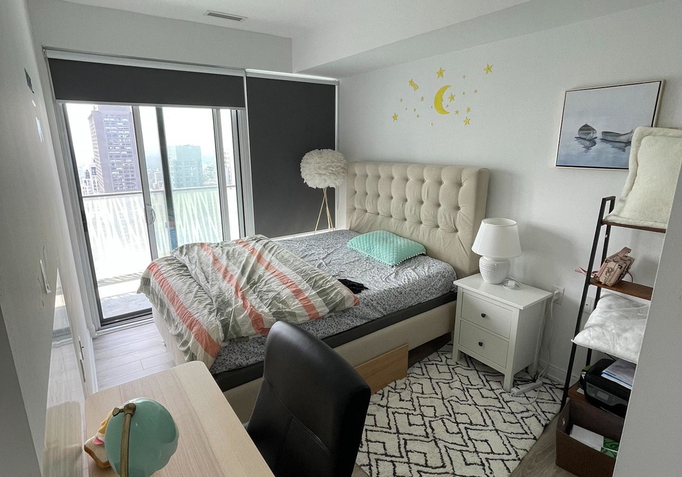 42-charles-street-e-toronto-ontario-c12889888