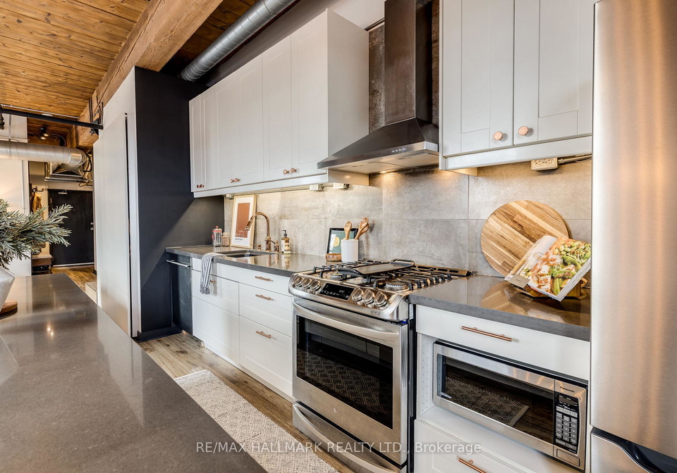 426-queen-street-e-toronto-ontario-c12890076
