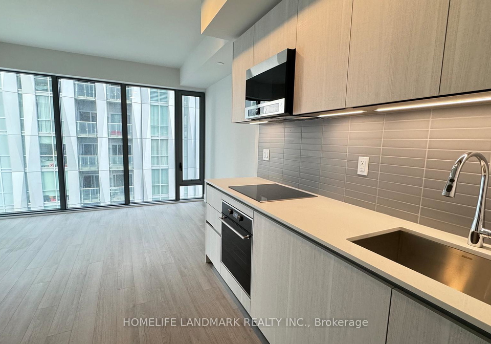 8-cumberland-street-toronto-ontario-c12890282